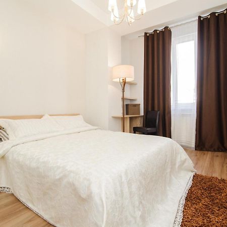 Extra Grand Lev Tolstoi Two Bedrooms Kisinyov Kültér fotó