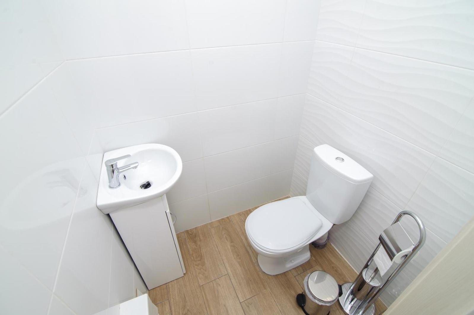 Extra Grand Lev Tolstoi Two Bedrooms Kisinyov Kültér fotó